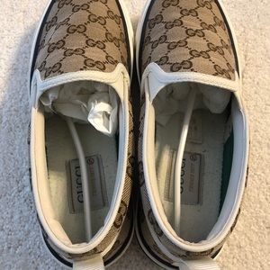 Gucci 1977 slip on sneakers